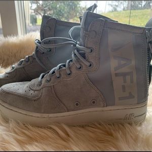 Women’s Nike SF AF1 Mid Sneakerboots | Size 7